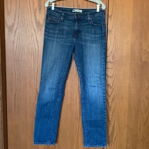 Levi’s mid rise skinny jeans, size 10
